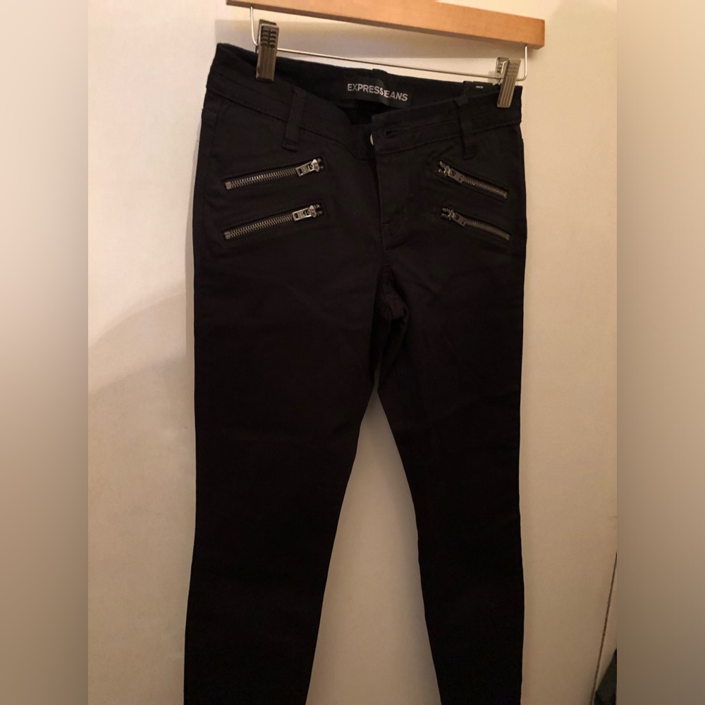 Express STELLA low ride skinny black jeans. Size 0. Never been worn.